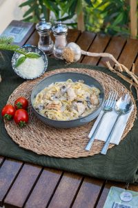 Spello Kitchen Feneryolu Taze Makarna En çok satan makarna tavuk mantar kremalı Spello's Alfredo